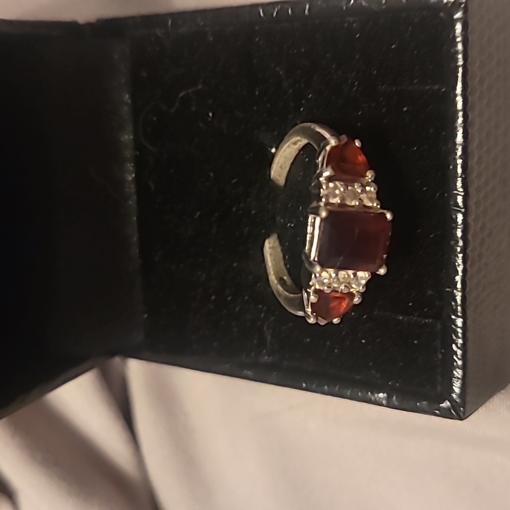 Elegant Silver and Red Women's Ring